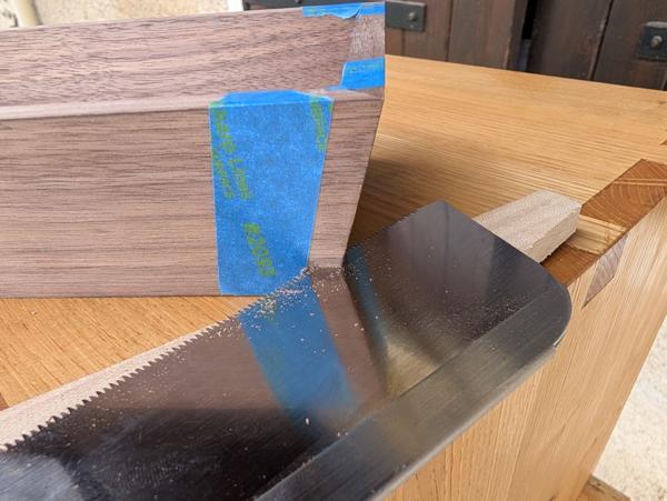 2025-09-20-02-tape-back-on-sawing-on-scrap_600.jpg