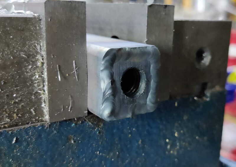 barclamps_bars_milling_end_faces_before_800.jpg