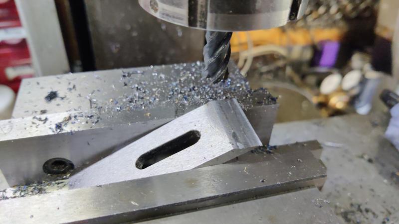 blade_04_milling_bevel_800.jpg