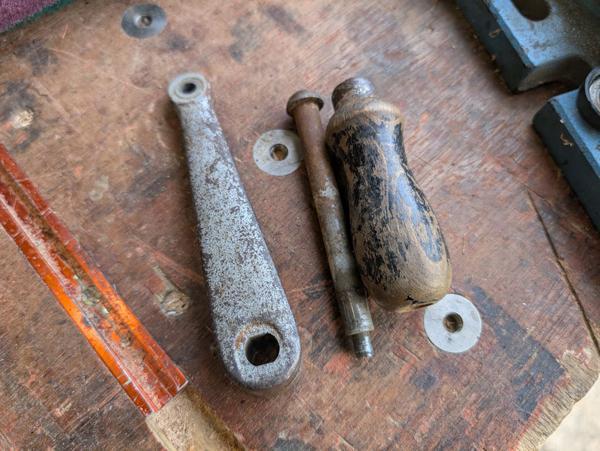 2026-05-22-24-handle-bits_600.jpg