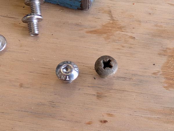 2026-05-23-09-old-and-new-screws_600.jpg
