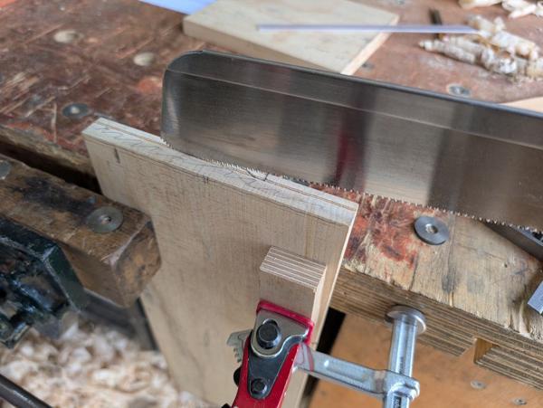 2026-06-21-12-sawing-rebate-end-grain_600.jpg