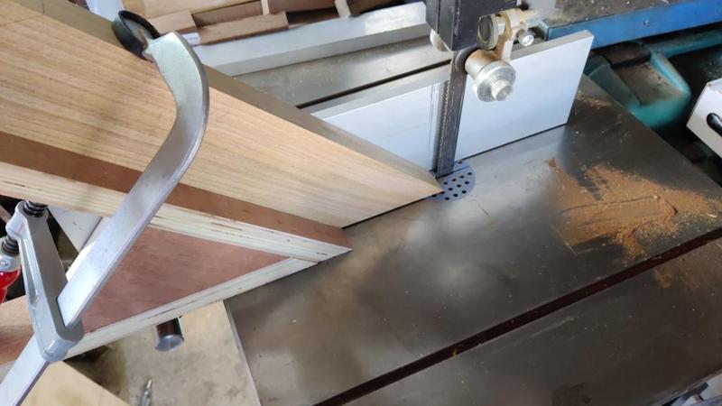 2025-03-29-07-bandsawing_800.jpg