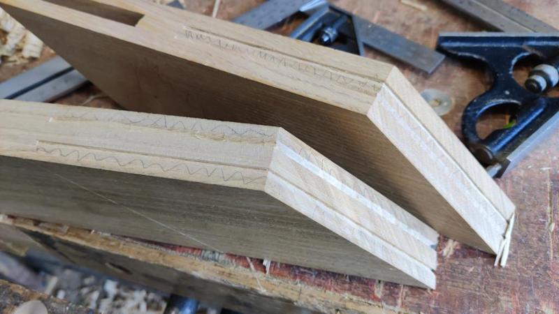 2025-04-01-05-knife-walls-in-both-parts_800.jpg
