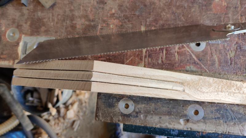 2025-04-11-08-sawing-to-line_800.jpg