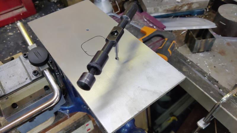 2025-04-13-06-tapping-holes_800.jpg
