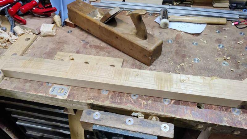 2025-04-20-02-roughing-out-cross-bars_800.jpg
