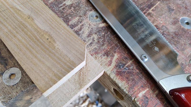 2025-05-16-05-rough-sawn-corner_800.jpg