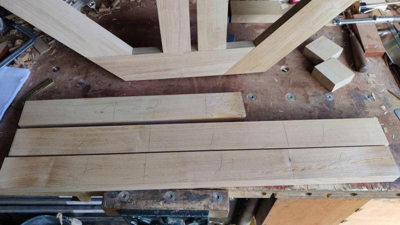 2025-05-25-01-marking-planks-for-chopping_800.jpg