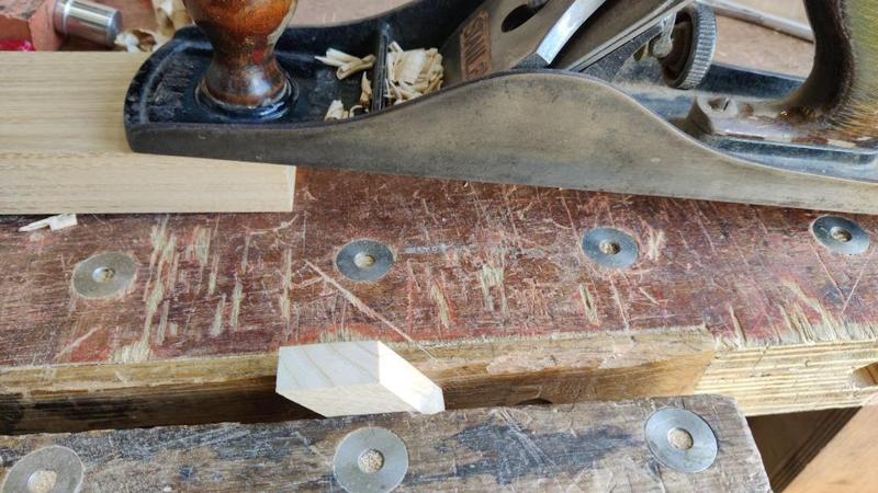 2025-06-12-04-sawing-taper_800.jpg