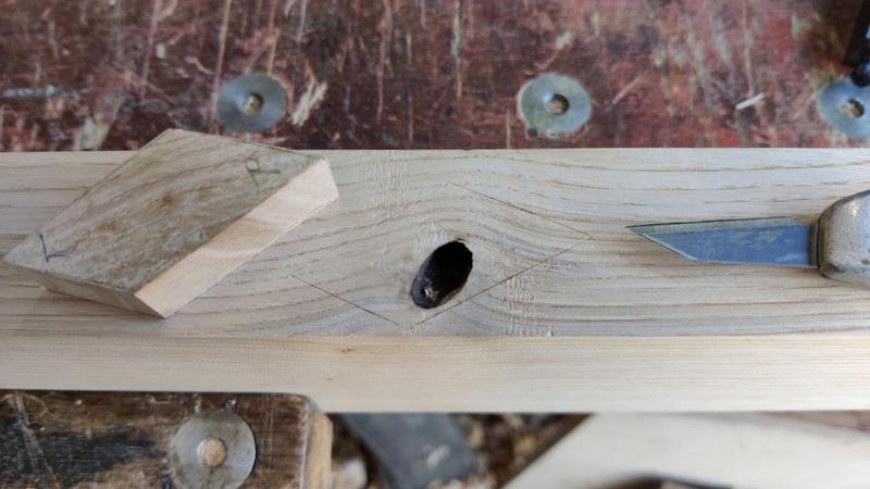 2025-06-12-05-knife-round_800.jpg