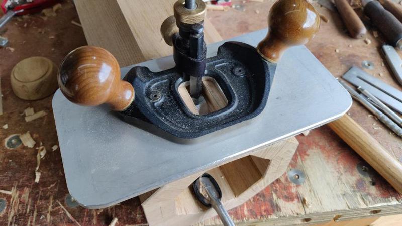 2025-06-15-06-router-plane-backwards_800.jpg