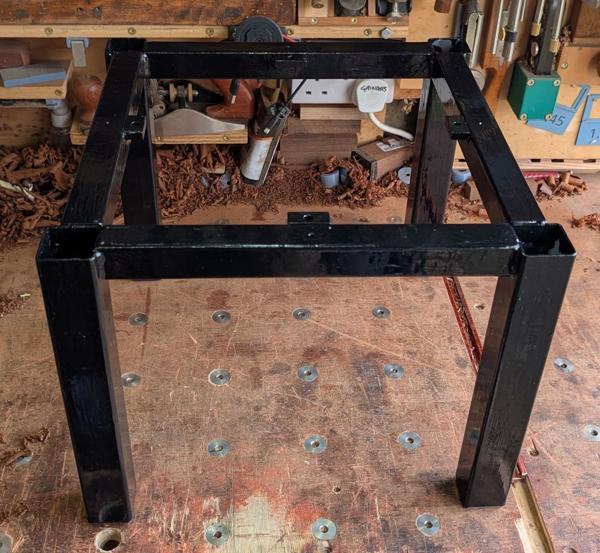 2025-11-28-02-painted-frame_600.jpg