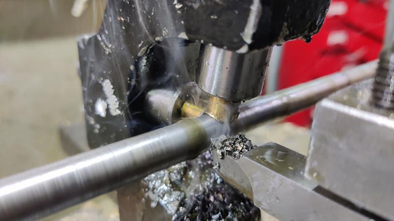2024-12-29-03-smoothing-cut-with-hss-leading-steady_800.jpg