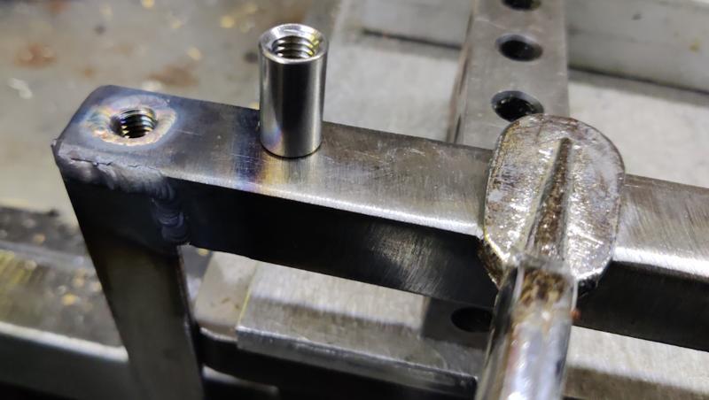 2025-01-01-04-welding-weld-nuts_800.jpg