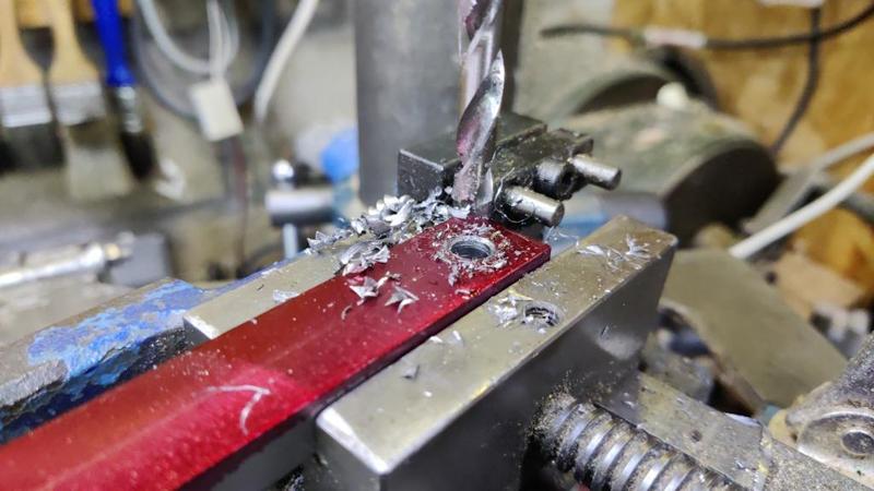 2025-01-18-03-drilled-bracket_800.jpg