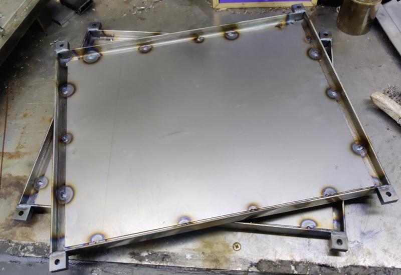 2025-01-18-06-brackets-welded-on_800.jpg