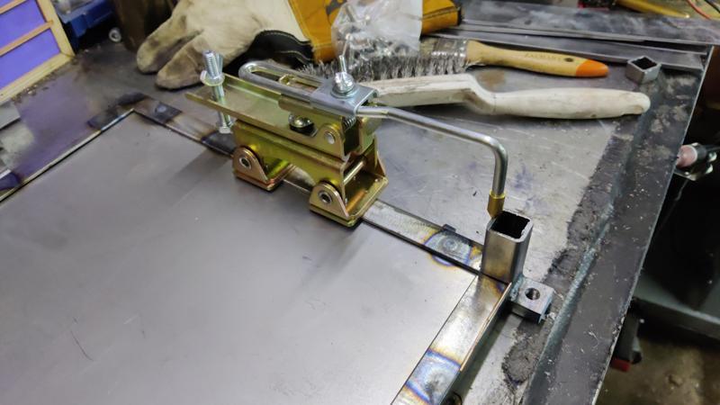 2025-01-18-08-magnetic-clamp_800.jpg
