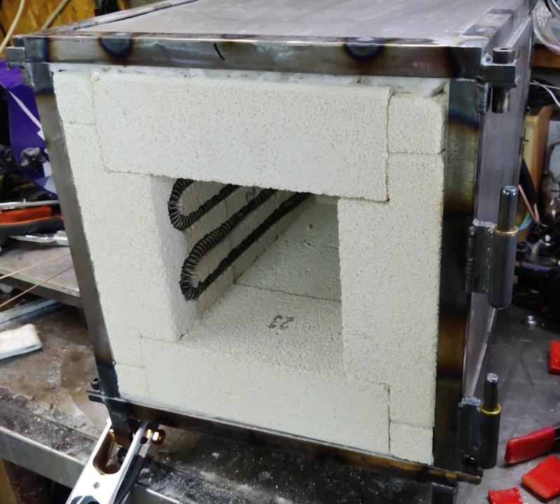2025-02-02-18-welding-body_800.jpg