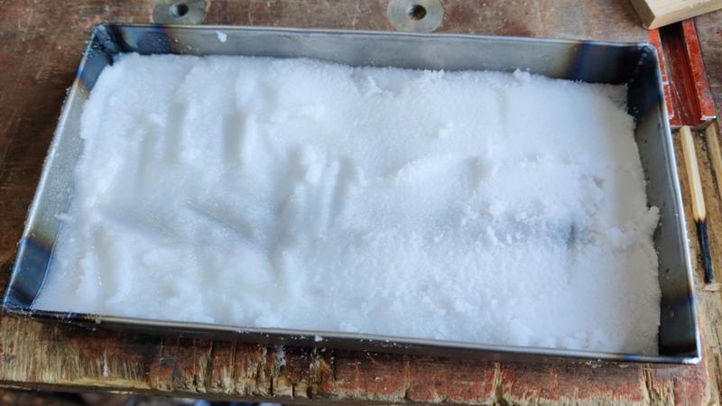 2025-03-01-09-buried-in-boric-acid_800.jpg