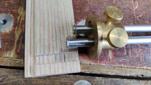 2024-10-23-05-mortice-gauge-inside-plus-pencil_600.jpg