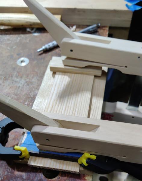 2024-10-31-13-glued-and-clamped_600.jpg