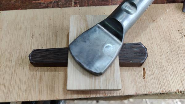 2024-11-01-12-wedge-sawed-and-clamped_600.jpg
