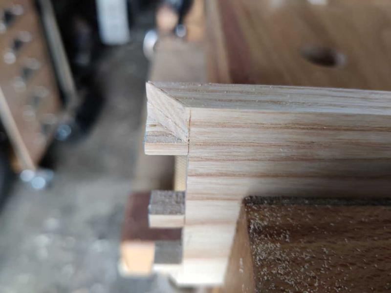 26_sawn_off_pin_mitres_800.jpg