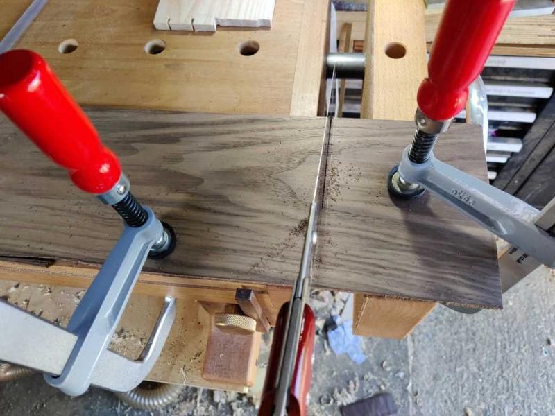 40_sawing_base_from_walnut_800.jpg