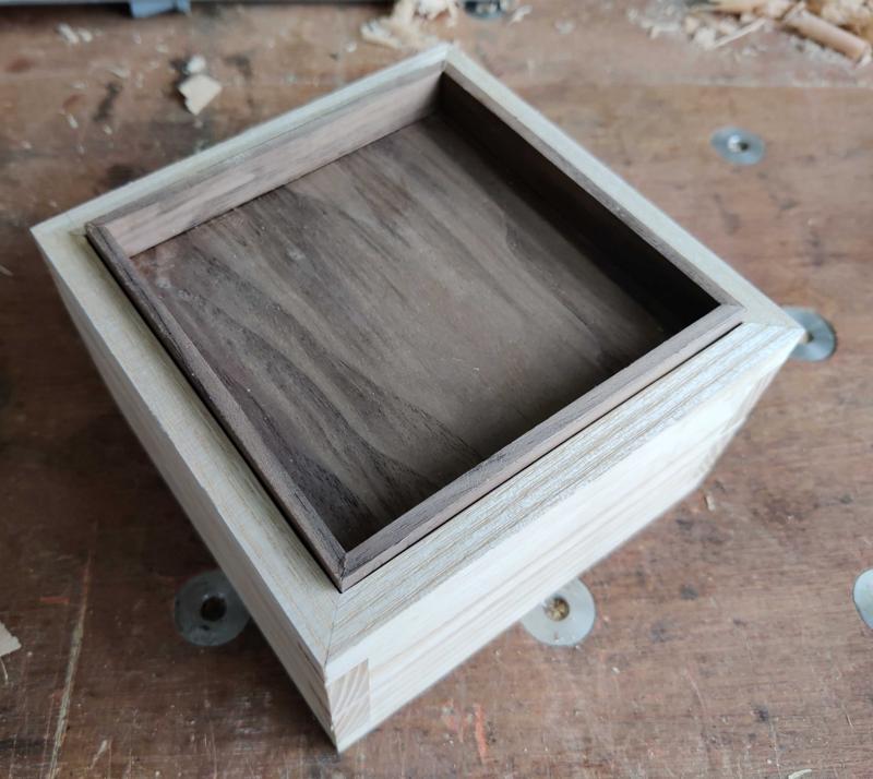 65_bare_box_lid_800.jpg