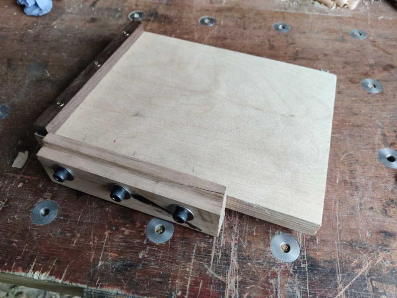 70_half_lap_jig_assembled_before_cutting_down_800.jpg