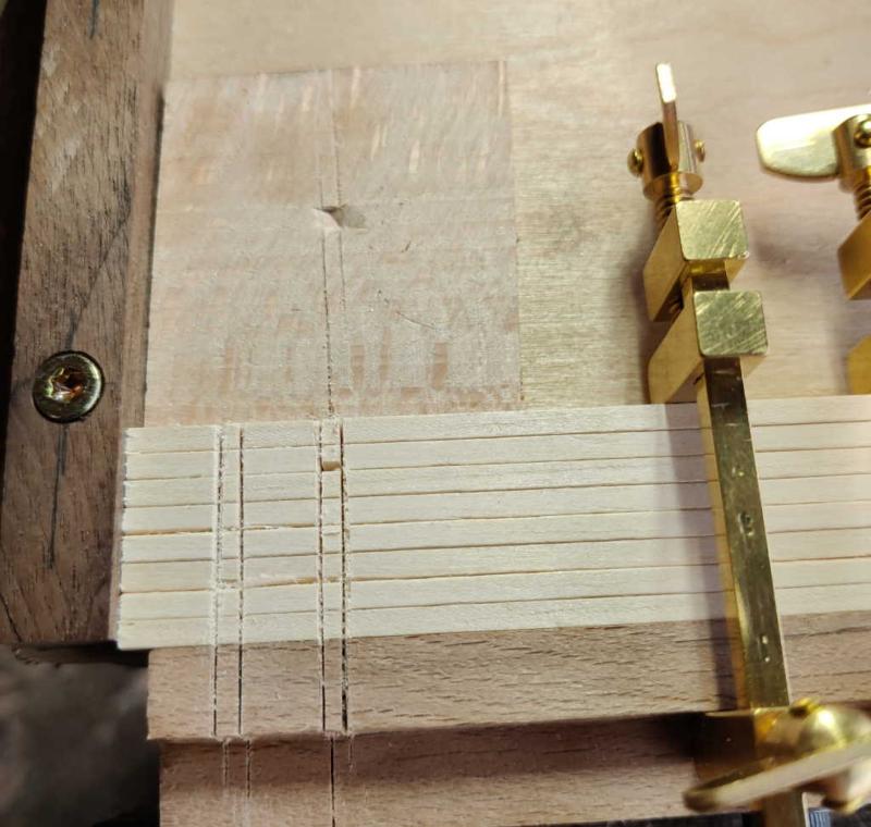 79_sawing_sides_800.jpg