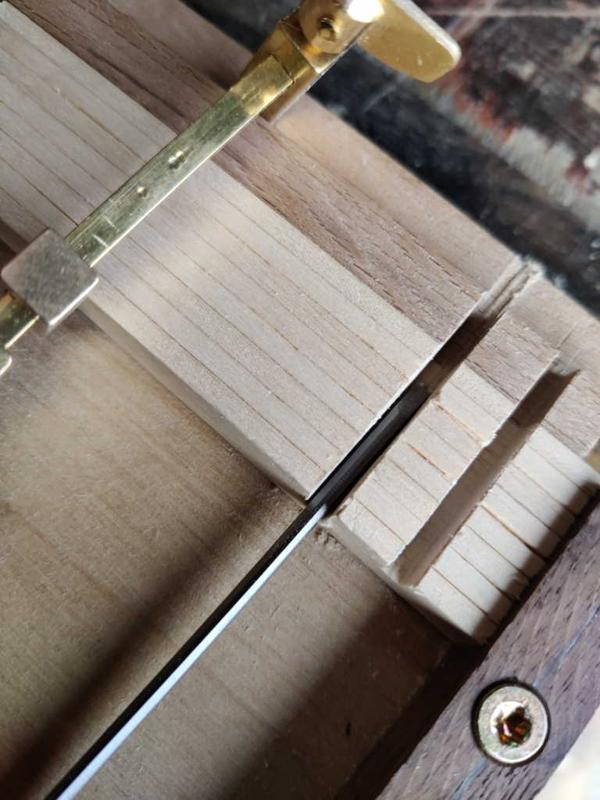 80_chiselling_slots_800.jpg