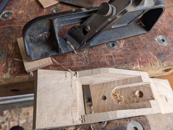 2026-04-05-12-different-shoulder-plane_600.jpg
