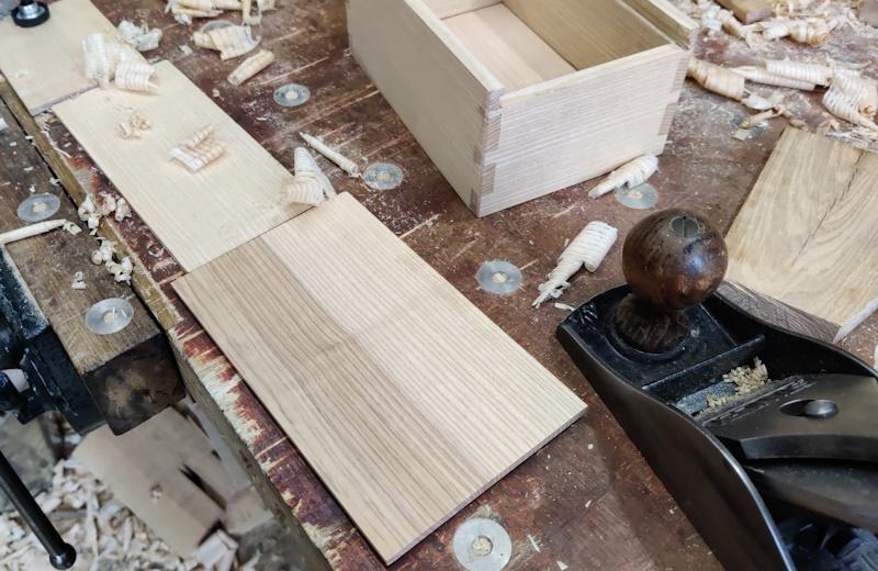 81_planing_lid_to_thickness_800.jpg