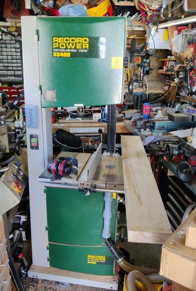 2025-07-04-04-manoeuvred-bandsaw_600.jpg