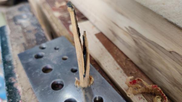 2025-07-05-06-pencil-split-halfway-through_600.jpg