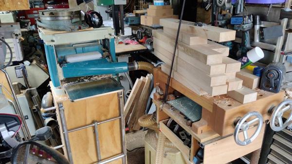 2025-07-06-01-rather-cosy-in-the-garage_600.jpg
