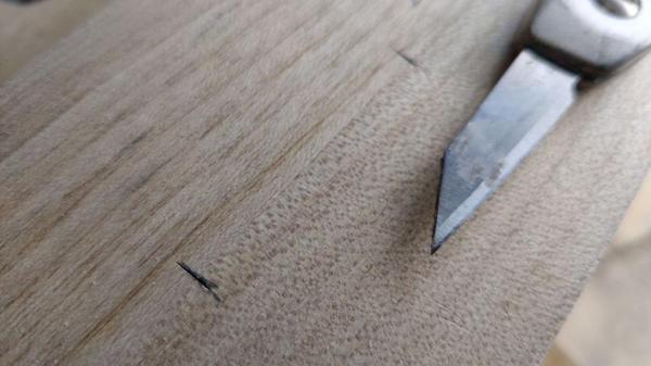 2025-07-06-11-close-up-of-mortice-knife-marks_600.jpg