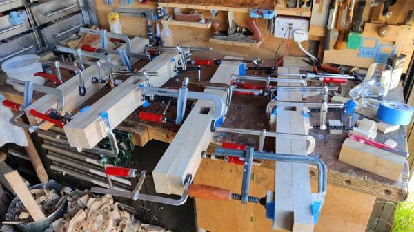 2025-07-10-04-lots-of-clamps_600.jpg