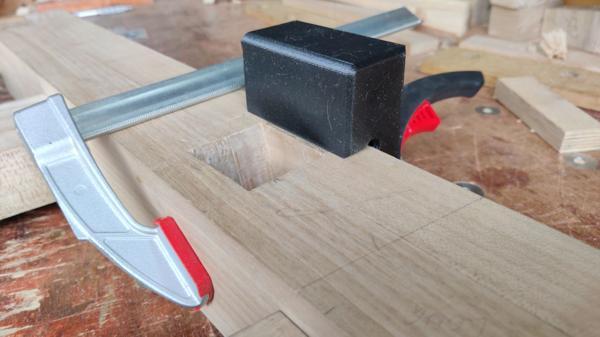 2025-07-27-04-clamped-in-place_600.jpg