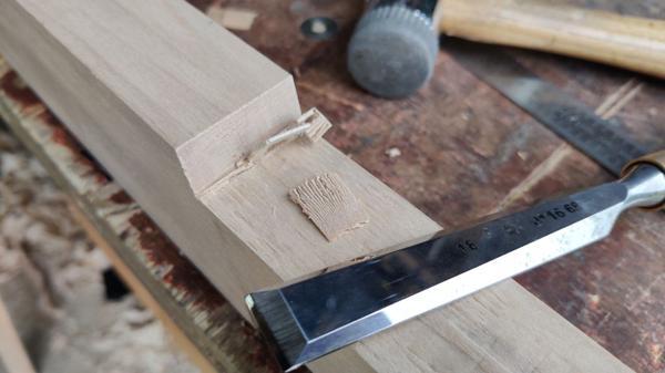 2025-07-27-12-chiselling_600.jpg