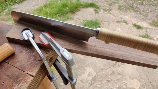 2025-07-27-24-chopping-bit-of-walnut_600.jpg