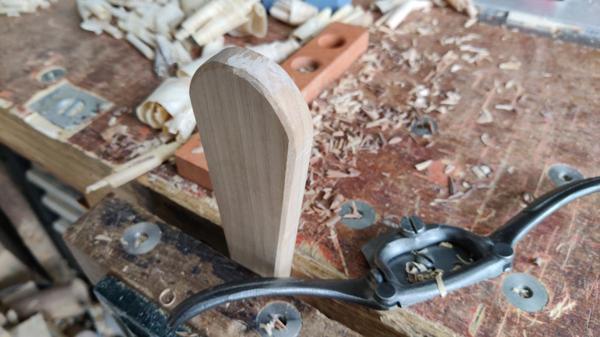 2025-08-03-05-spokeshave-for-chamfer_600.jpg