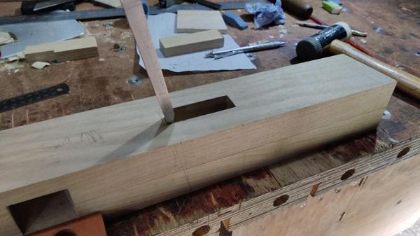 2025-08-03-17-mortice-chisel-for-roughing_600.jpg