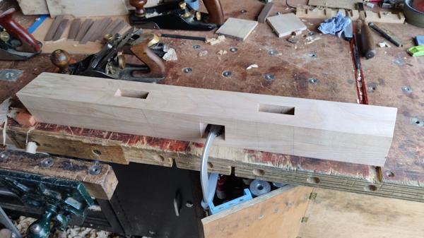 2025-08-03-23-smoothing-plane-legs_600.jpg