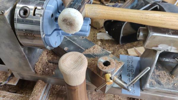 2025-03-11-03-hammer-and-spare-lid_600.jpg