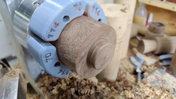 2025-05-23-03-tenon-on-lid-first_600.jpg