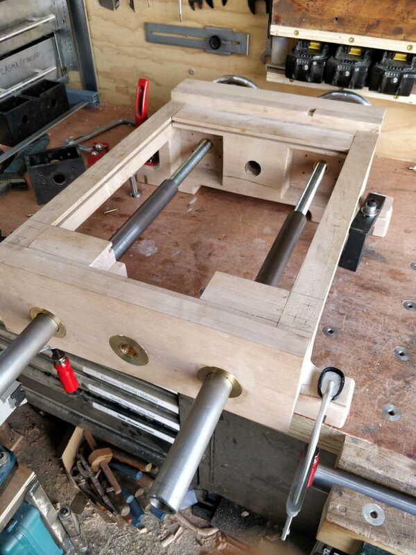 clamped_to_bench_ready_for_gluing_800.jpg