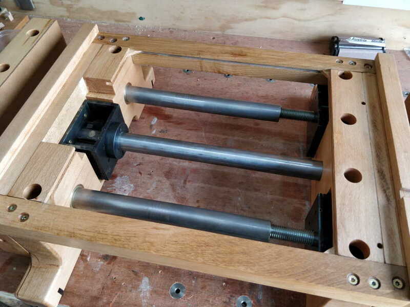 finished_bench_assembly_without_lids_800.jpg